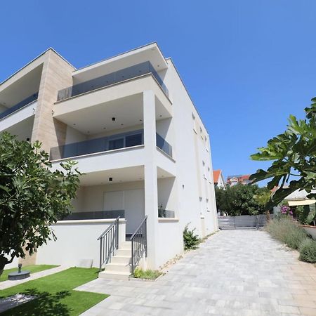 Smil'E Apartments Vodice Ngoại thất bức ảnh
