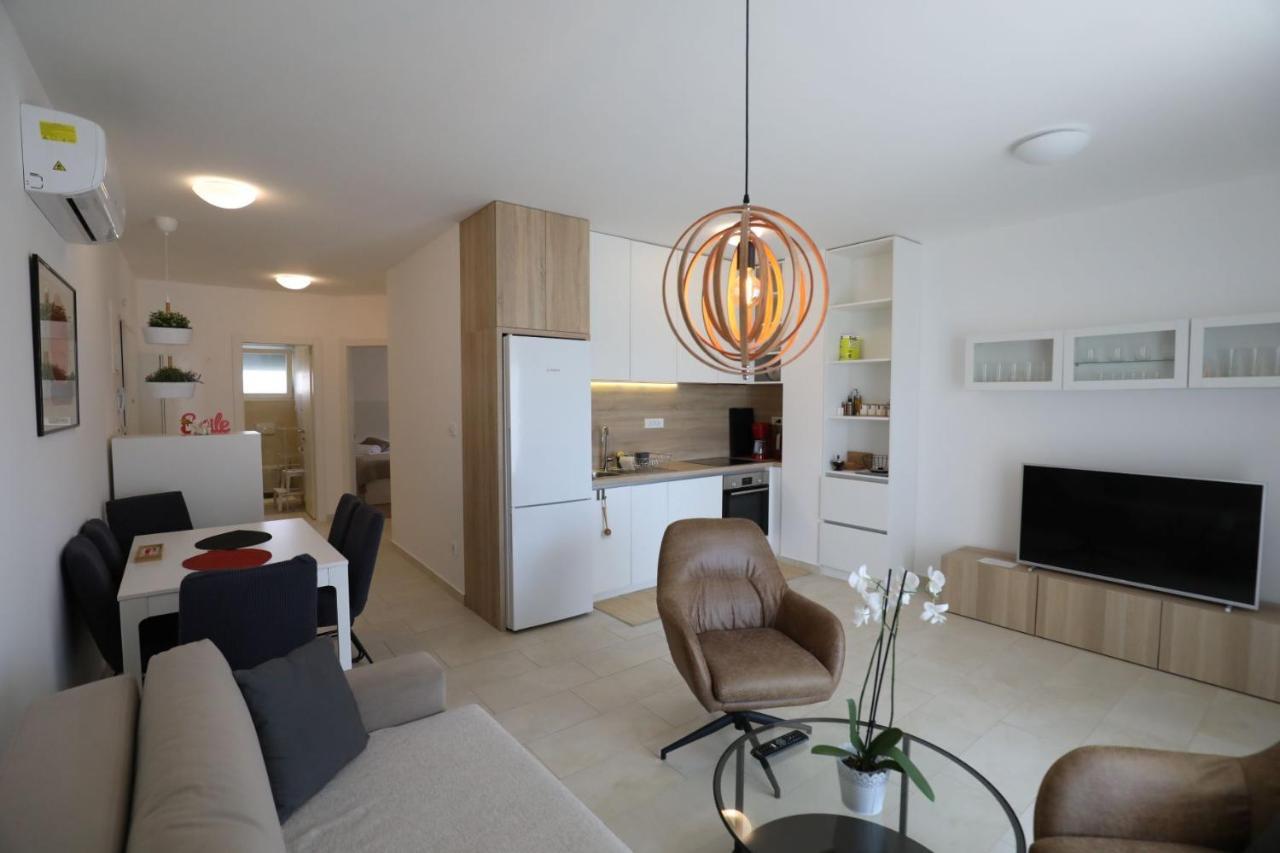 Smil'E Apartments Vodice Ngoại thất bức ảnh