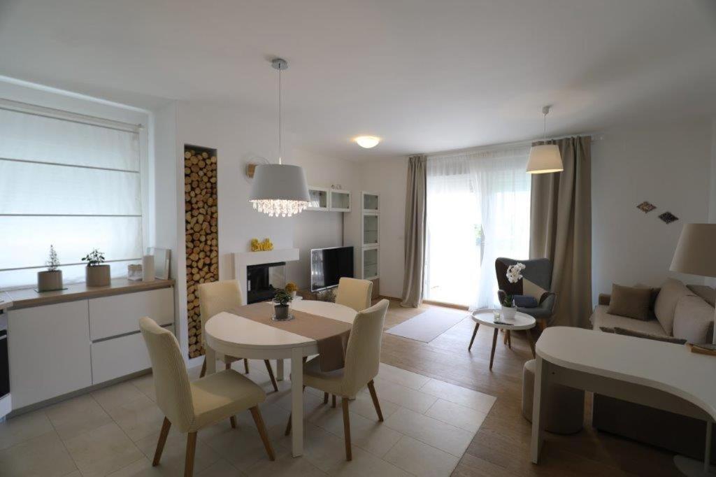 Smil'E Apartments Vodice Ngoại thất bức ảnh