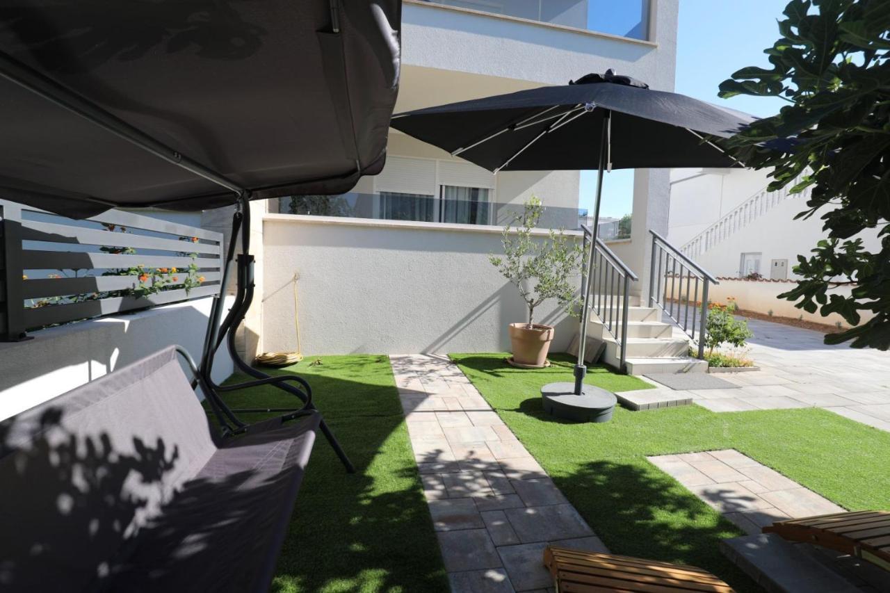 Smil'E Apartments Vodice Ngoại thất bức ảnh